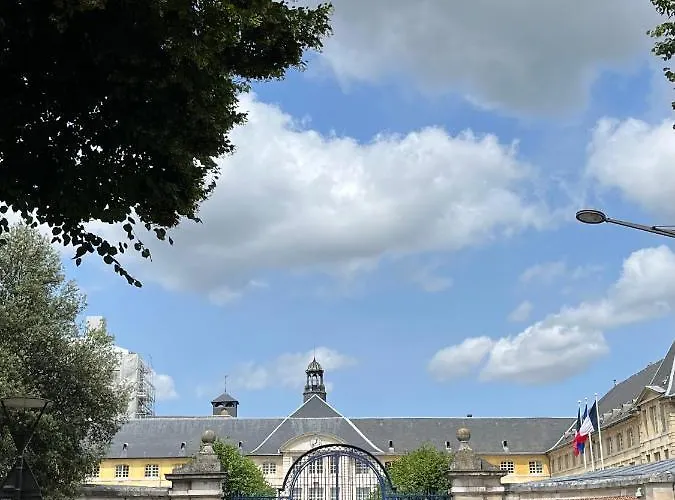 Le Flaubert, Et Parking En Centre Apartment